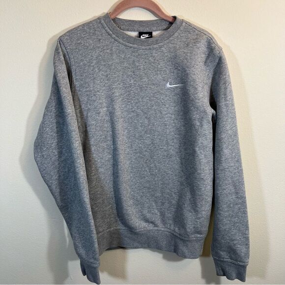 ✨ Nike Men’s Gray Crewneck Sweatshirt Small - Picture 1 of 11